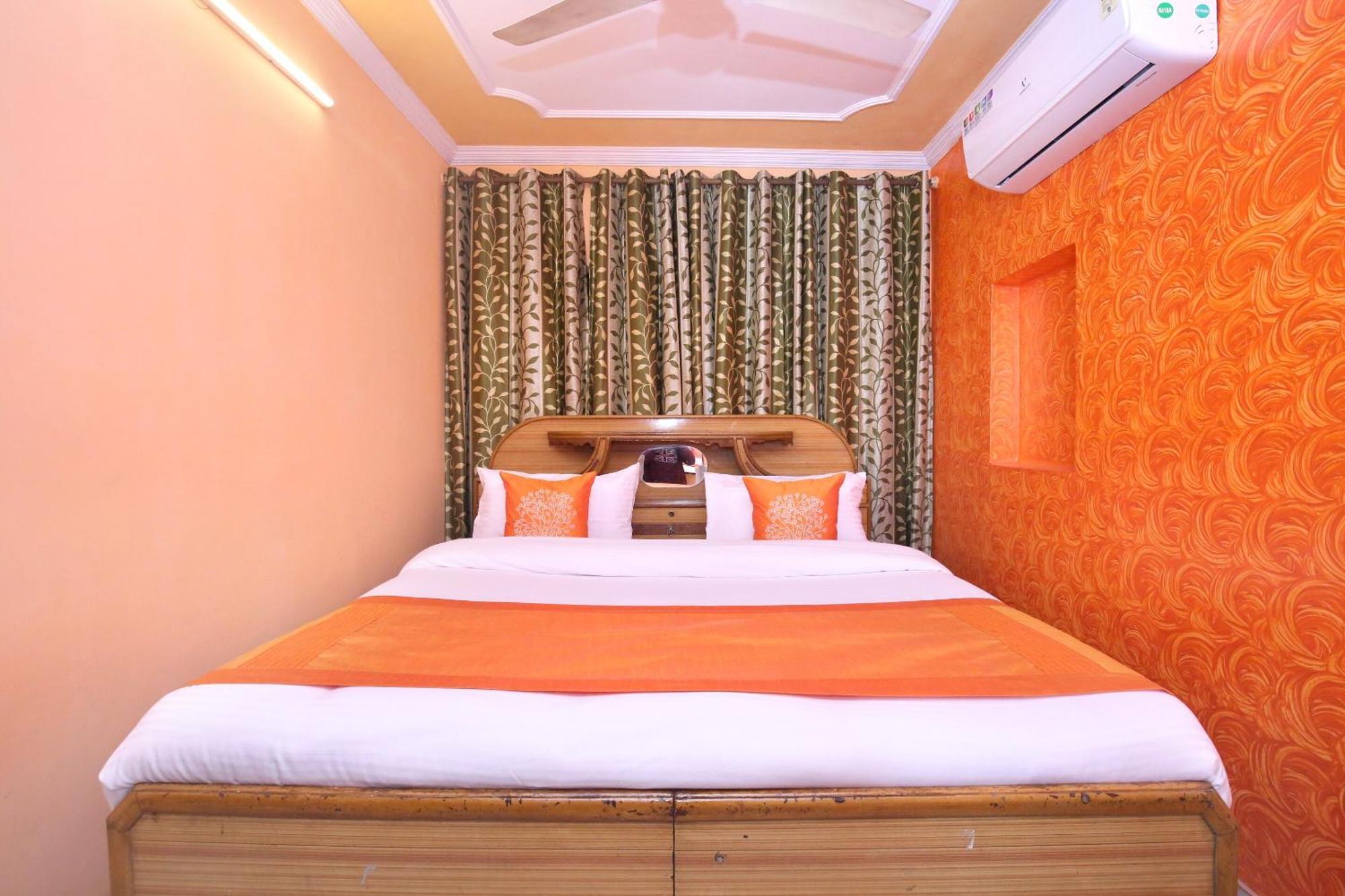 Super Hotel O Rajesh Palace Chandīgarh Exterior foto